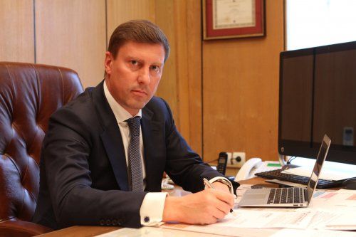 Дмитрий Степаненко представил двух новых руководителей департаментов