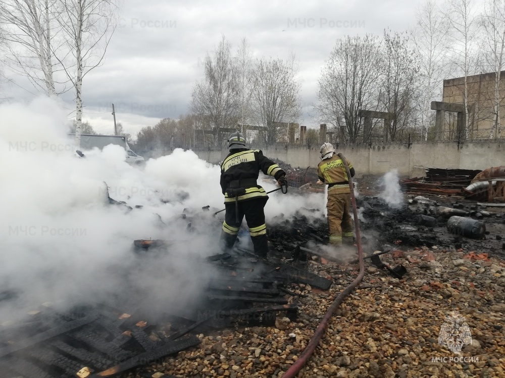 На Резинотехнике в Ярославле случился пожар на территории завода