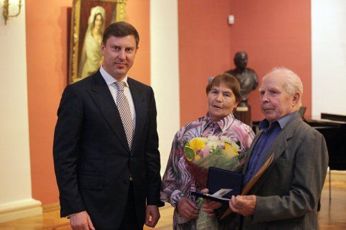 58 супружеских пар Ярославского региона удостоены медалей «За любовь и верность»