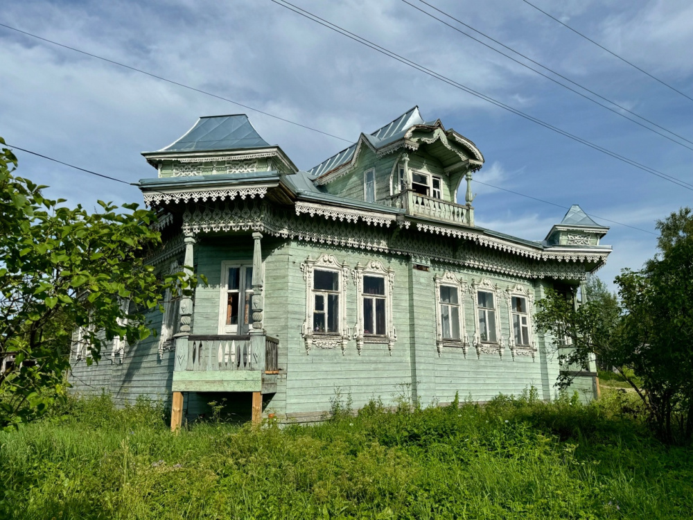 В Ярославской области «Дом со щуками» в живописном селе принял первых постояльцев