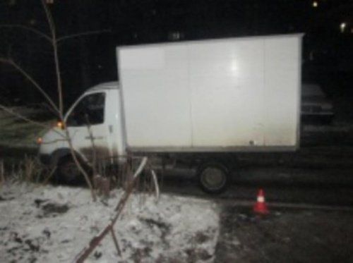 В Ярославле водитель автомобиля «ГАЗель» наехал на мужчину 