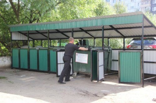 В Дзержинском районе Ярославля установили 87 новых площадок для мусорных контейнеров
