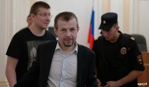 Суд приговорил Евгения Урлашова к 12 с половиной годам лишения свободы и штрафу