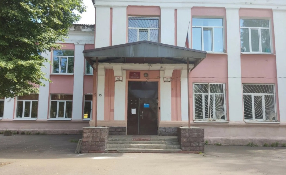 Прокуратура начала проверку: в Ярославской школе второклассники могли отравиться в столовой