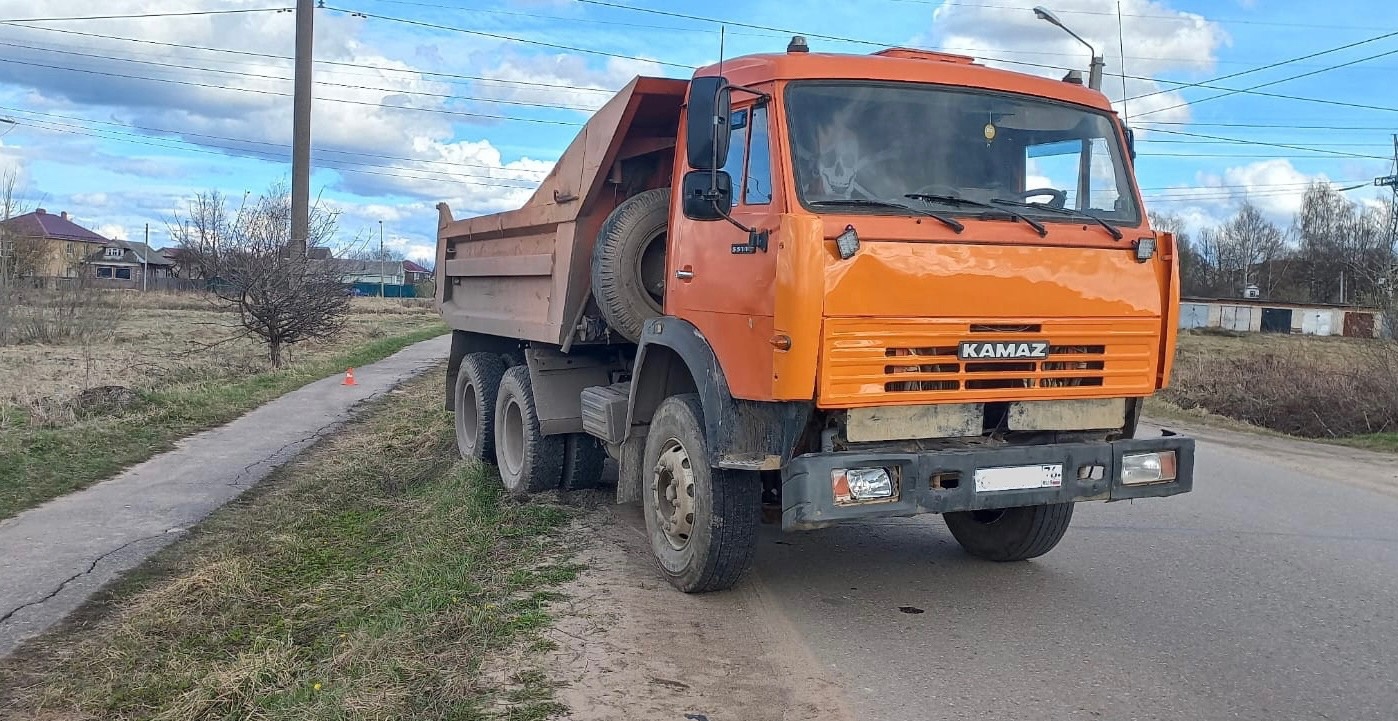 В Ярославской области самосвал вылетел на тротуар и сбил двух пешеходов |  18.04.24 | Яркуб