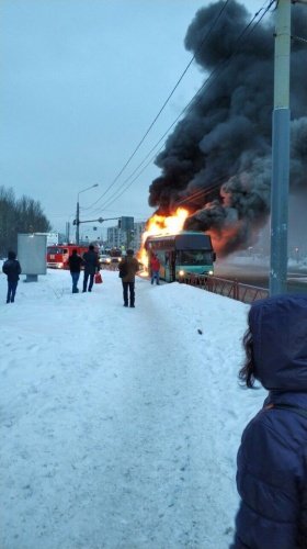 На Московском проспекте в Ярославле горел автобус «Неоплан»