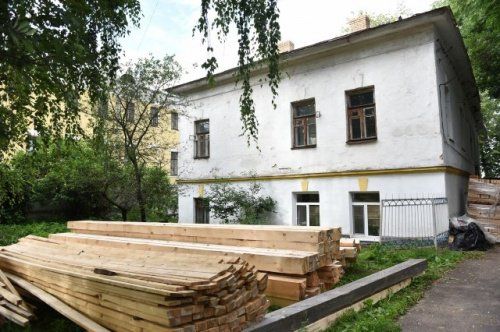 В центре Ярославля ремонтируют дома культурного наследия