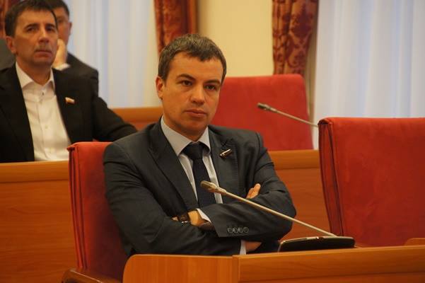 Депутат Владимир Денисов снят с должности главы комитета Яроблдумы 
