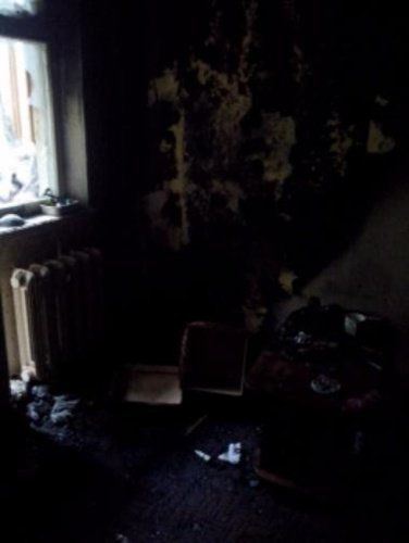 В Ярославле на улице Урицкого огонь повредил квартиру 