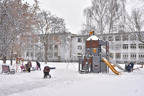В Бутусовском парке Ярославля поставили новый детский городок