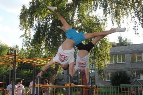В Ярославле появилась первая площадка для воркаута в рамках губернаторского проекта «Мы выбираем спорт»