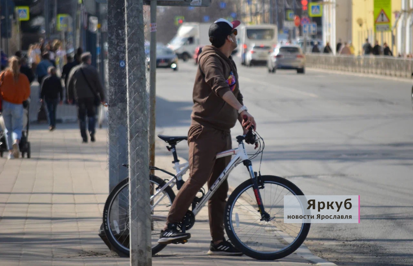 В Рыбинске сбили мальчика на велосипеде | 03.06.22 | Яркуб