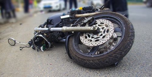 Под Ярославлем мотоциклист без прав сбил 79-летнюю пенсионерку 