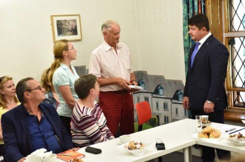 Владимир Слепцов встретился с активистами домов дружбы Ярославля