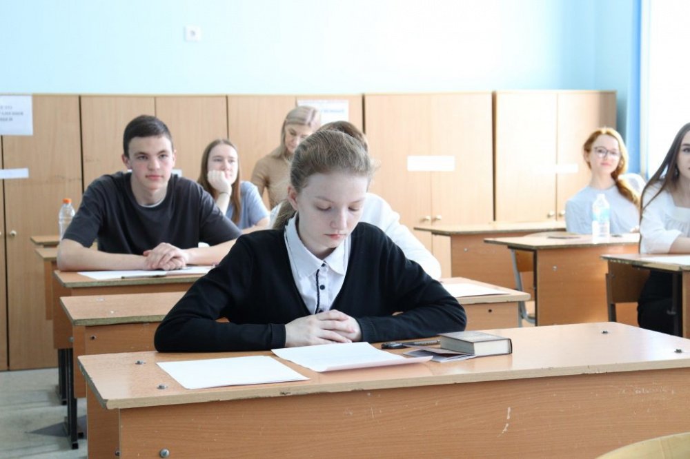 Более пяти тысяч выпускников Ярославской области написали итоговое сочинение