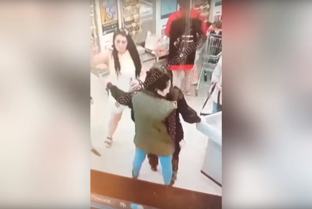 В Ярославле женщина распылила перцовый баллончик на сотрудников магазина
