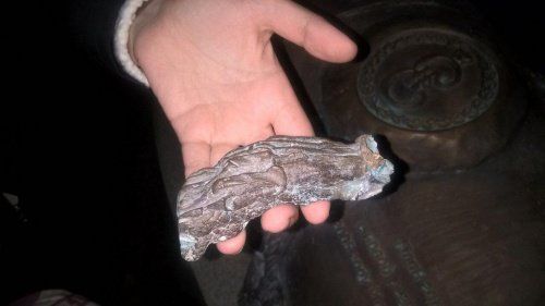 Туристы нашли отломанный кусок панно «Карта города Ярославля»