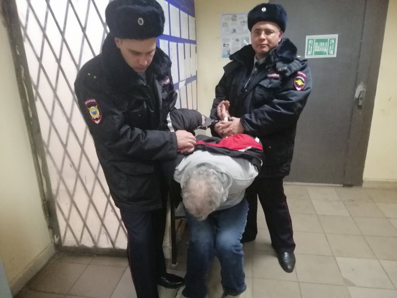 Надругался над школьницей: сбежавший из психбольницы ярославец напал на ребёнка в Иваново