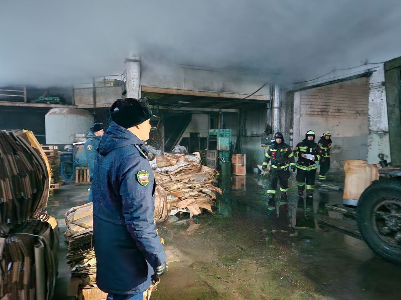 Возбуждено шесть дел: в Рыбинске завершена прокурорская проверка по факту пожара в цехе по производству картона