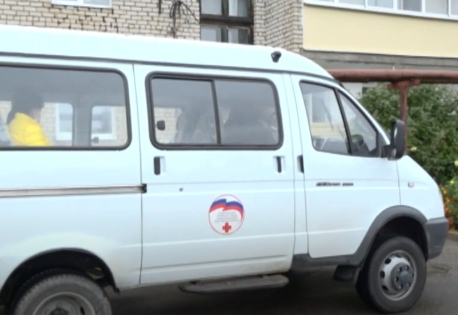 В Брейтово появилось пять новых машин скорой помощи