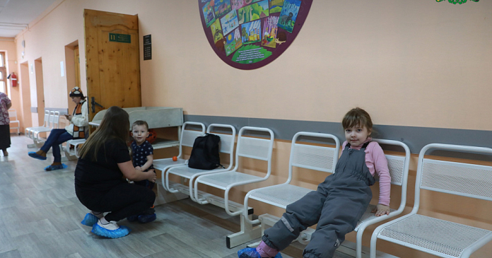 В ярославской поликлинике медсестра брала кровь у детей одной и той же иглой