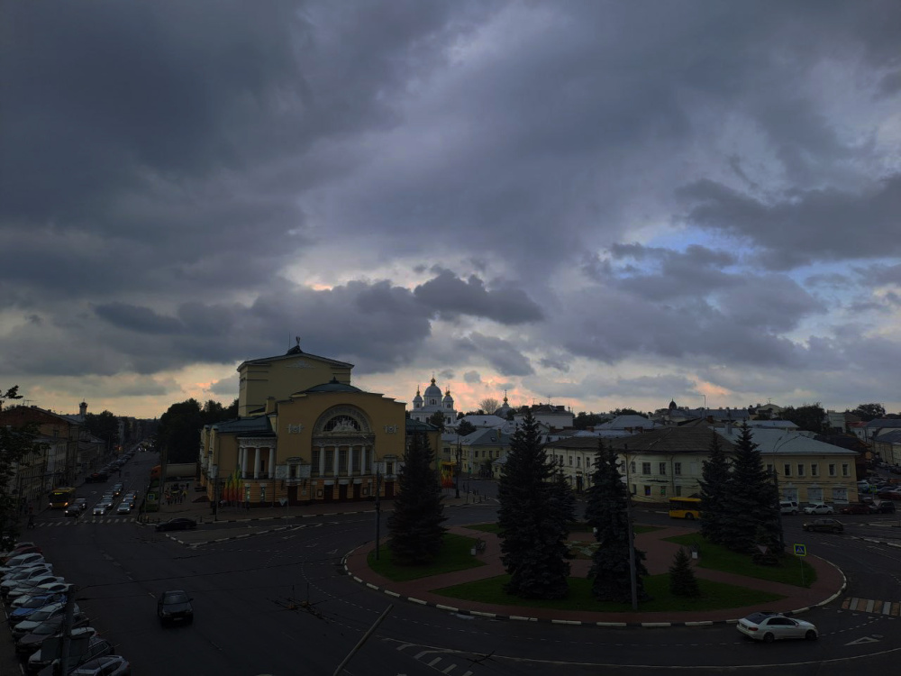 Гроза привела к перебоям с электроснабжением в Ярославле и Ярославском районе