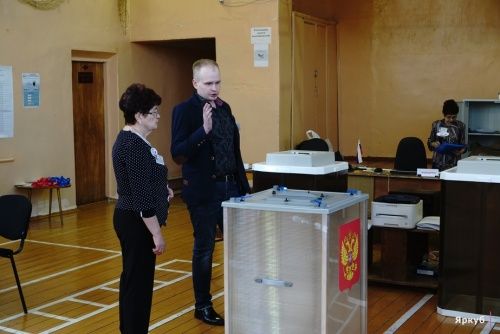 Участник праймериз «Единой России» в Ярославской области заявил о краже персональных данных избирателей и фальсификации результатов предварительного голосования, полиция начала проверку