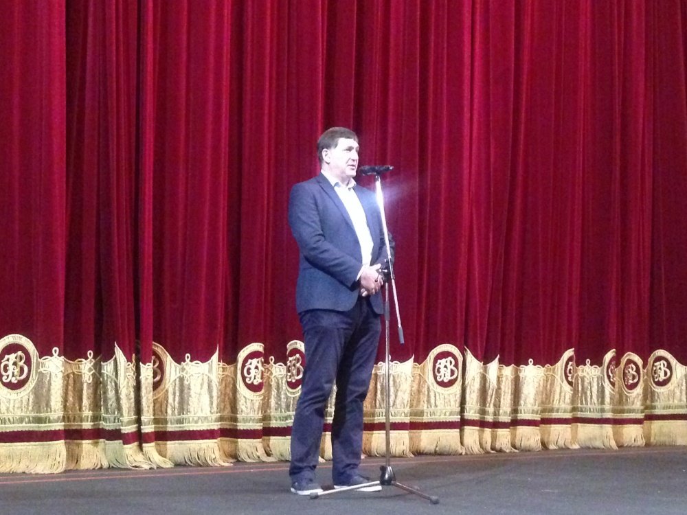Сергей Пускепалис представлен коллективу Волковского театра в качестве художественного руководителя