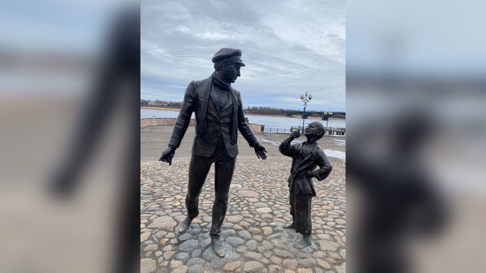 Памятник Бендеру в Рыбинске