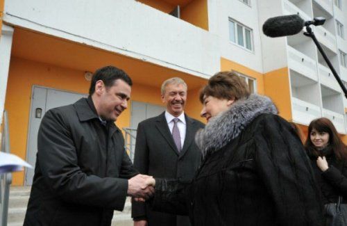 В Ярославле обманутые дольщики получили ключи от новых квартир 