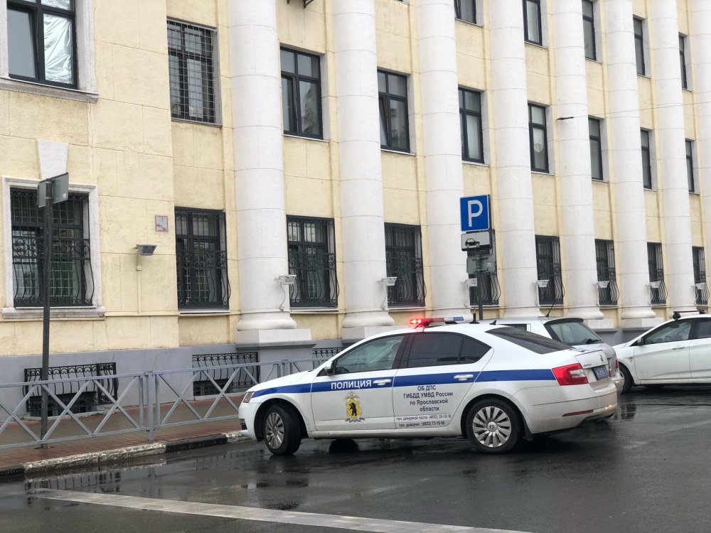 На водителя автобуса, виновного в смерти малышки в Ярославле, возбудили уголовное дело