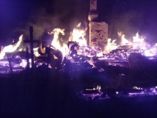 В Переславском районе сгорели частный дом и баня 