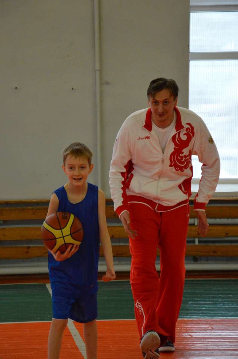 Известный баскетболист России посетил Ярославль 
