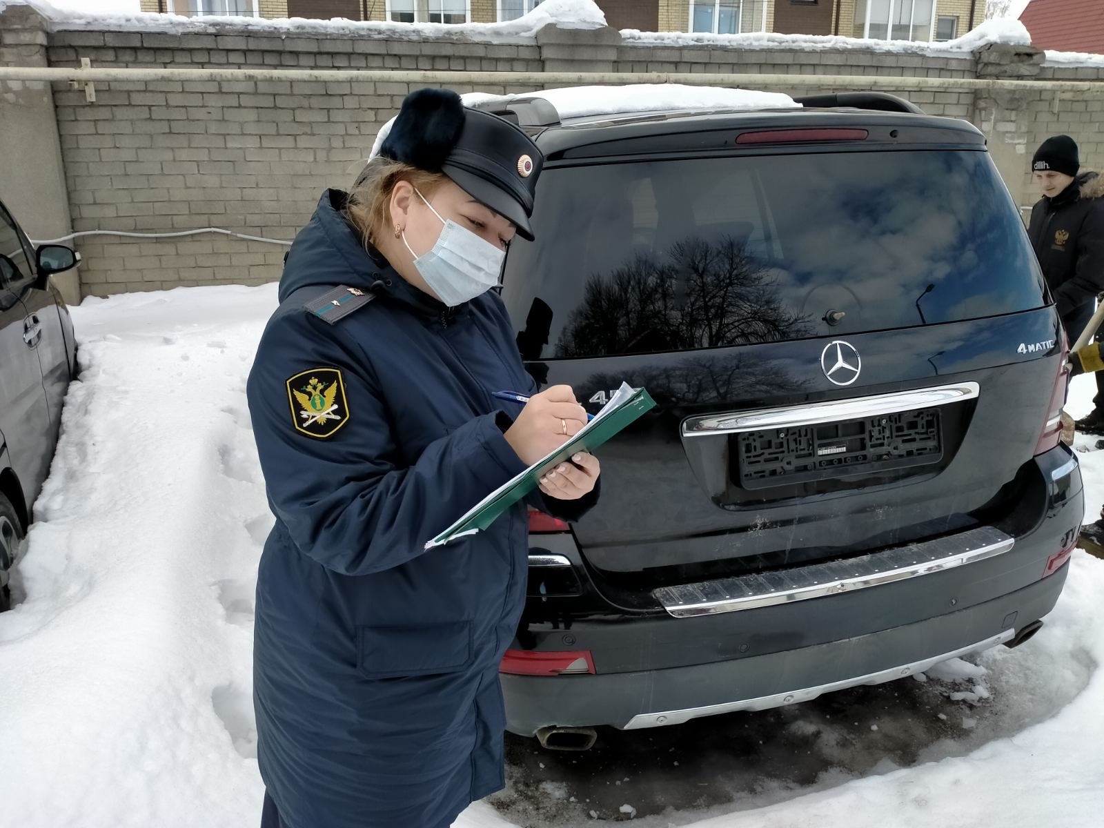 За долги перед банком у ярославца отобрали «Мерседес» | 09.03.21 | Яркуб