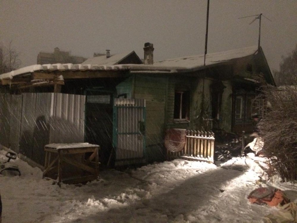 Четверо погибли при пожаре в частном доме в Ярославле