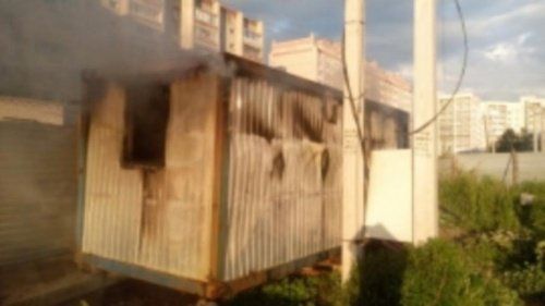 В Рыбинске сгорел строительный вагончик 