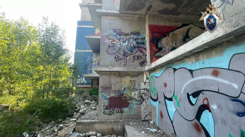 Пострадавшую на недострое 12-летнюю ярославскую школьницу перевели на лечение в Москву