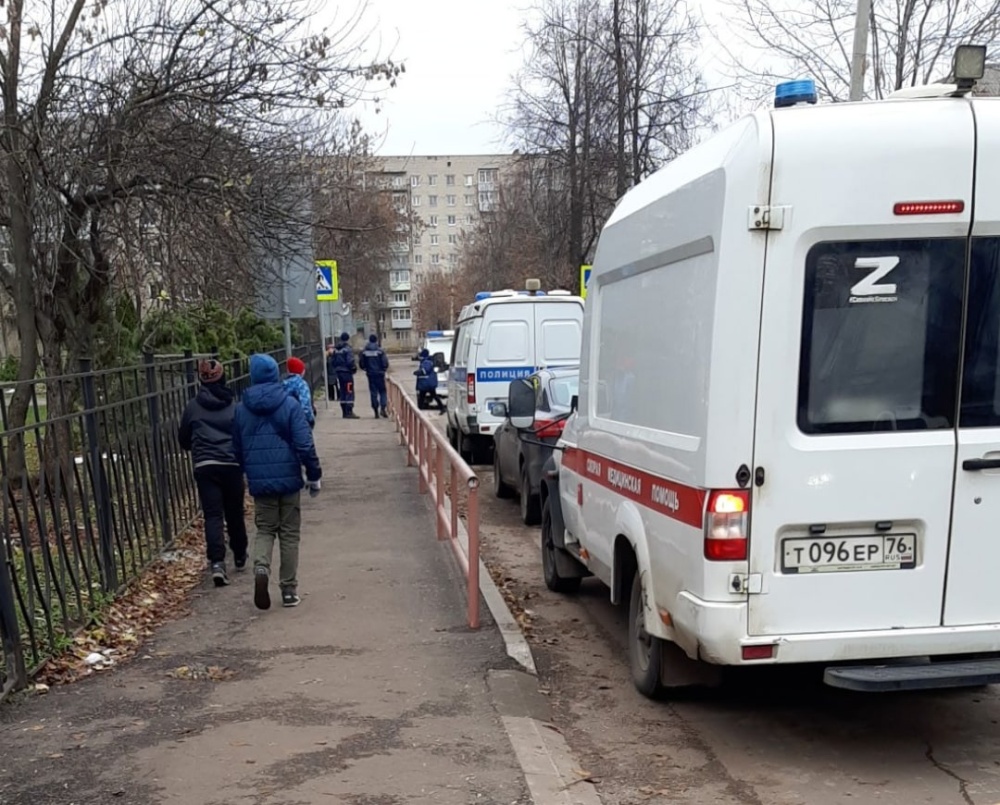 В Ярославской области на школу напал мужчина с ножом