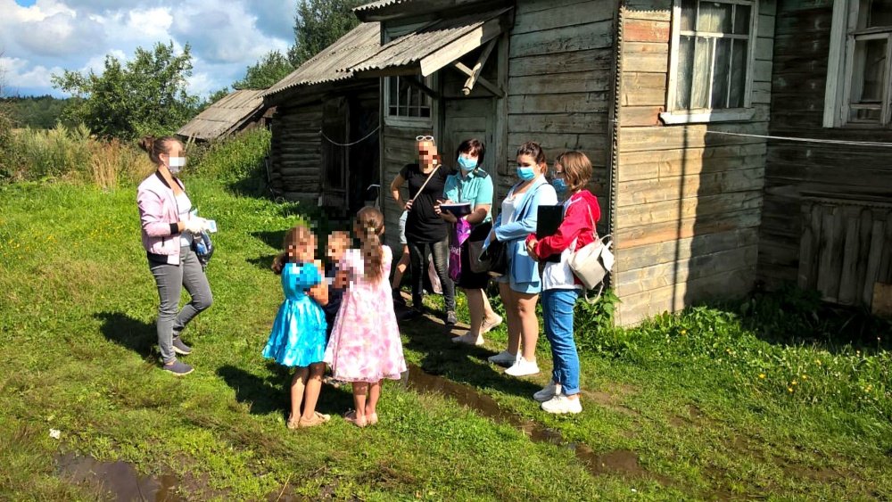 Пятерых детей забрали из неблагополучной семьи в Гаврилов-Яме