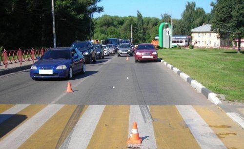 В Ярославле иномарка сбила двух пешеходов 
