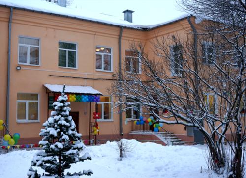 В Рыбинском социально-реабилитационном центре хранили просроченные сладости