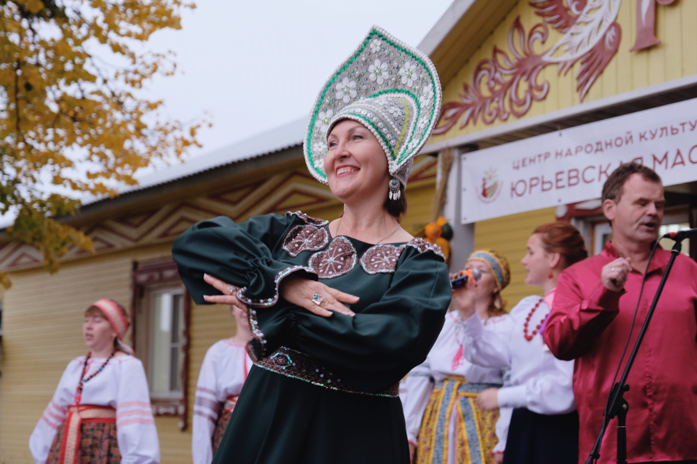 В Первомайском районе открылся центр сохранения традиционного русского ремесла