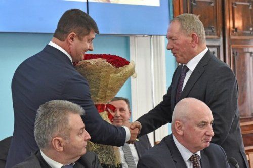  В Ярославле Владимир Слепцов поздравил с юбилеем Юрия Новикова