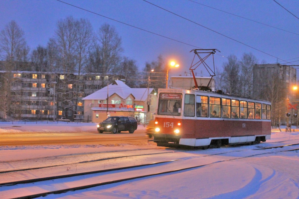 Стало известно расписание общественного транспорта в Ярославле в новогоднюю ночь