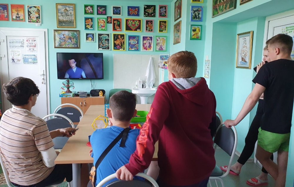 Почти три тысячи ярославских школьников бесплатно поедут отдыхать