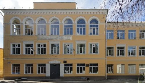 Родители попросили губернатора остановить опасную стройку возле школы № 33 в Ярославле