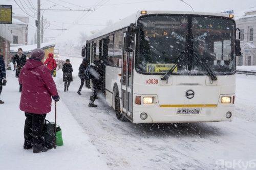 В Ярославле после падения в автобусе пассажиру потребовалось лечение