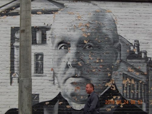 Создатель граффити с изображением ярославских меценатов: «Скорее всего, рисунок будет восстановлен весной»