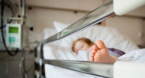 В Ярославской области признана виновной мать двухлетней девочки, которая умерла от побоев отчима