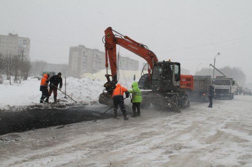 В Рыбинске обустраивают круговое движение у «Виконды»